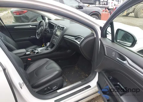 2016 Ford Fusion Titanium из США, поврежденный, VIN 3FA6P0K90GR257600